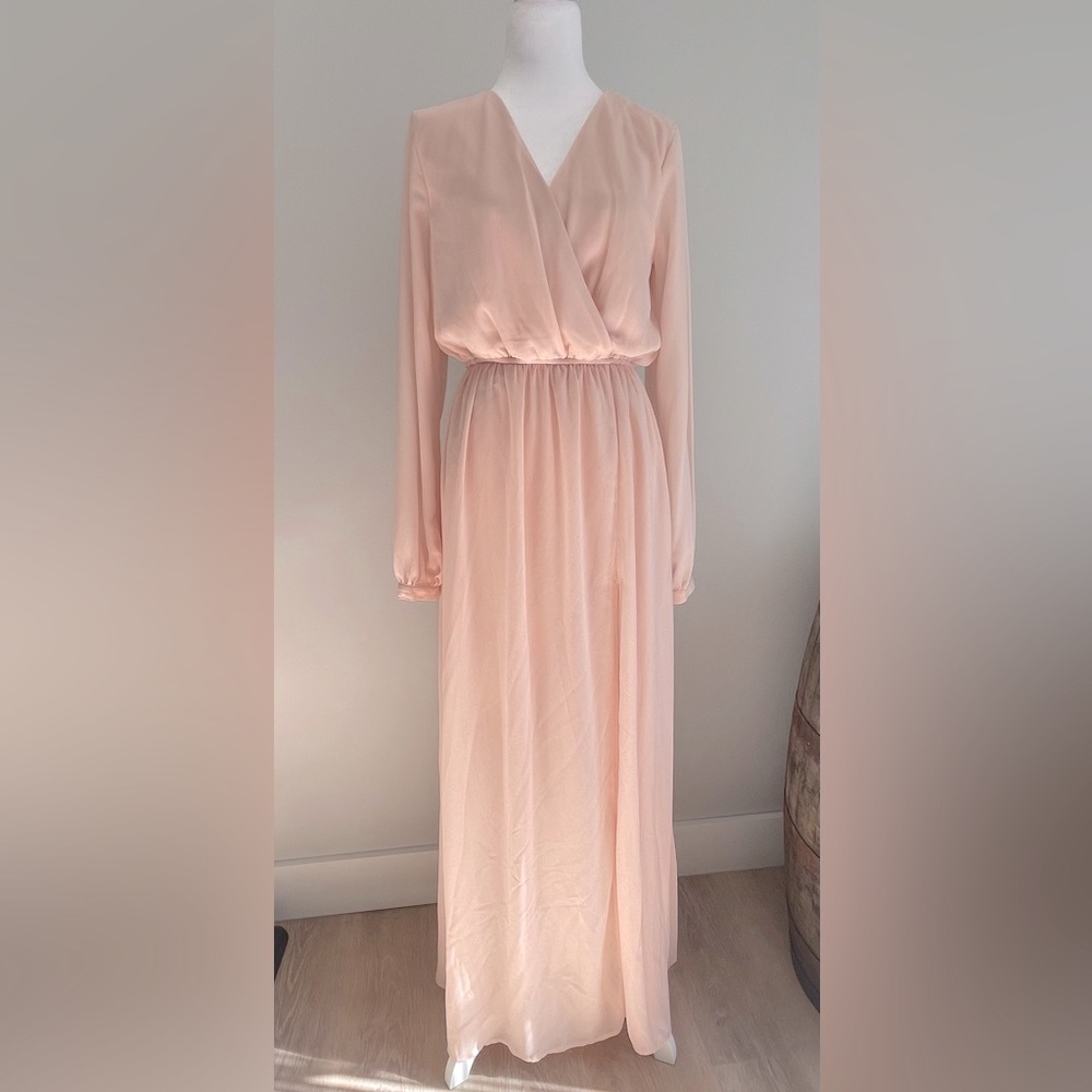 Lulus Wondrous Lilies Blush soft pink maxi dress longβ sleeves M chiffon wedding
